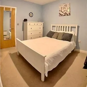 Two Bedroom Entire Flat In Darlington With Free Parking, Wifi And Lots Apartment Darlington (Durham)